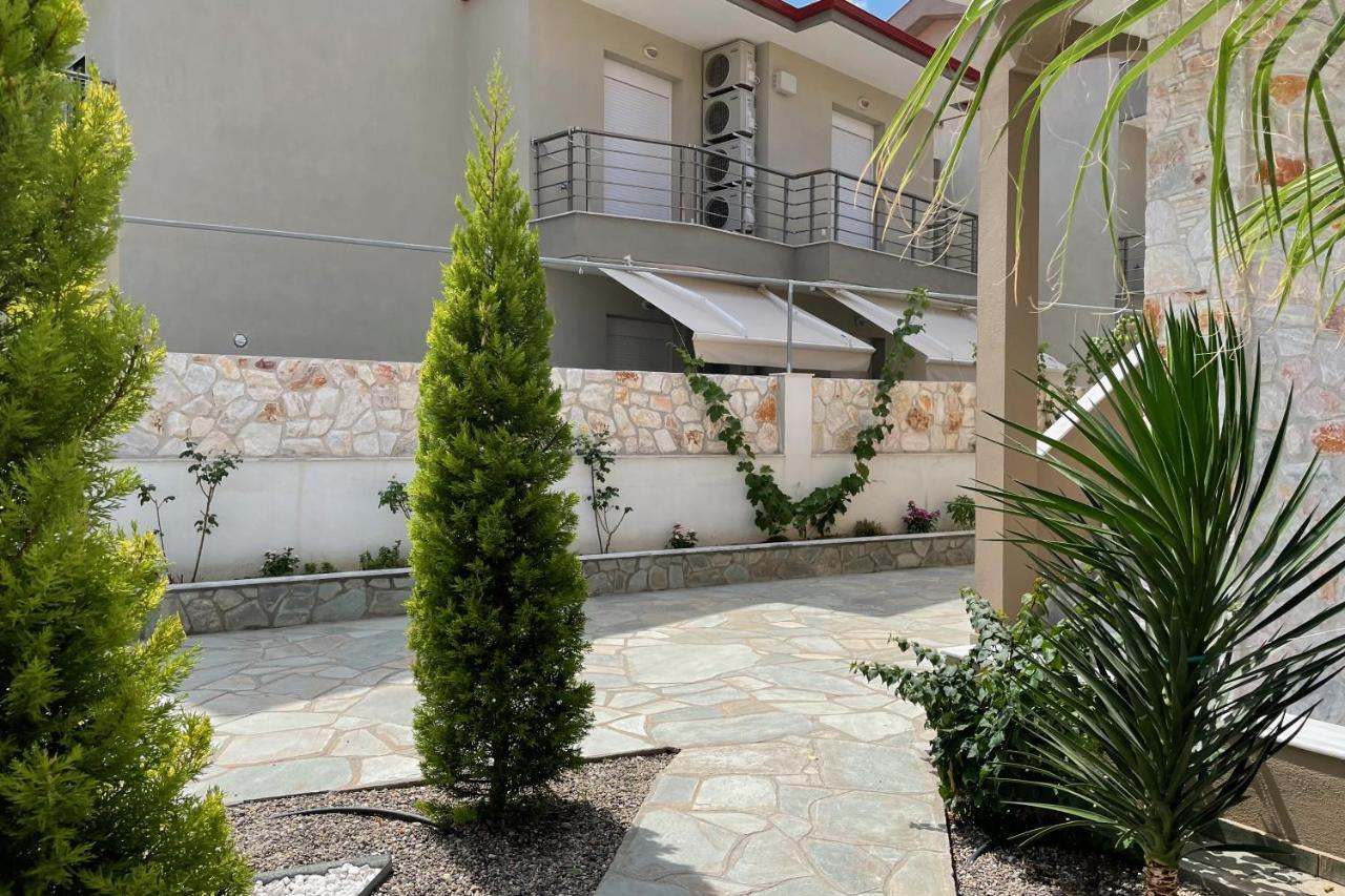 Royals Apartments Nikiti  Bagian luar foto