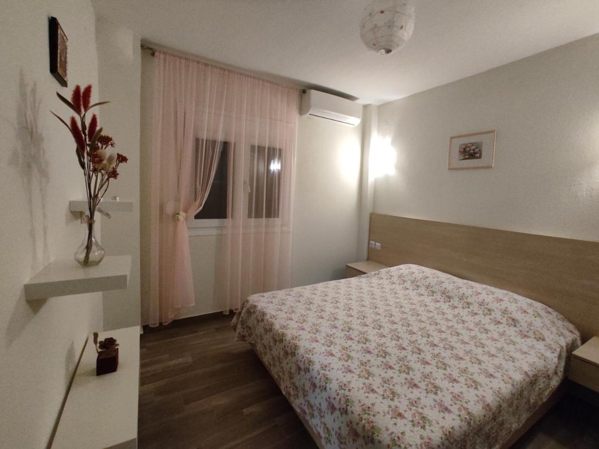 Royals Apartments Nikiti  Bagian luar foto