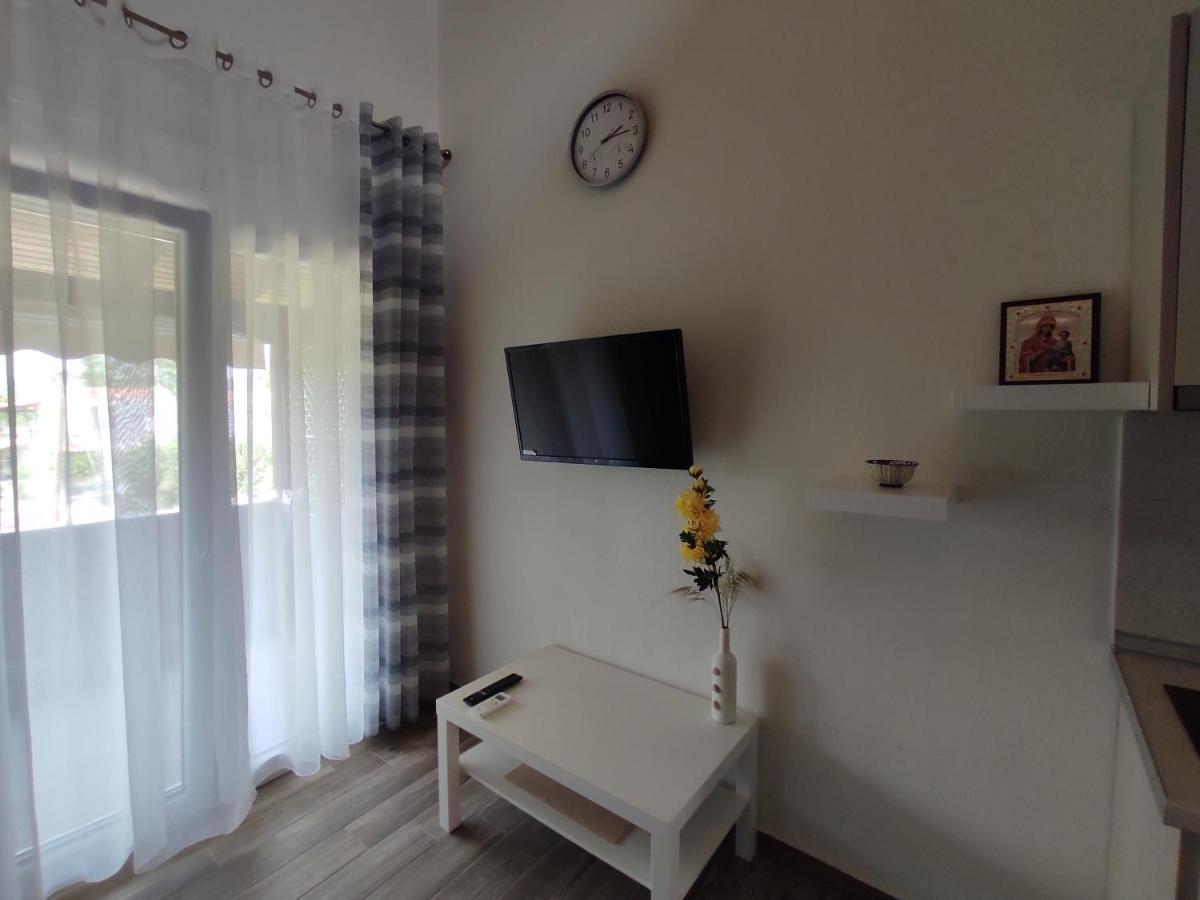 Royals Apartments Nikiti  Bagian luar foto